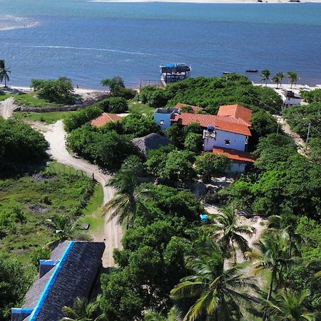 Atins Beach Houses Bagian luar foto