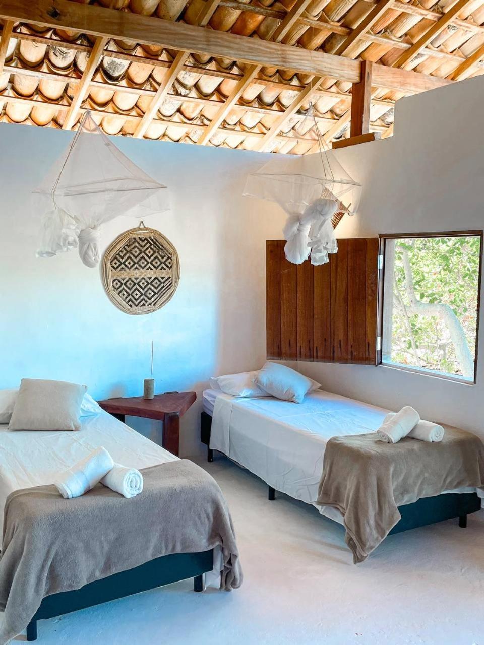 Atins Beach Houses Bagian luar foto